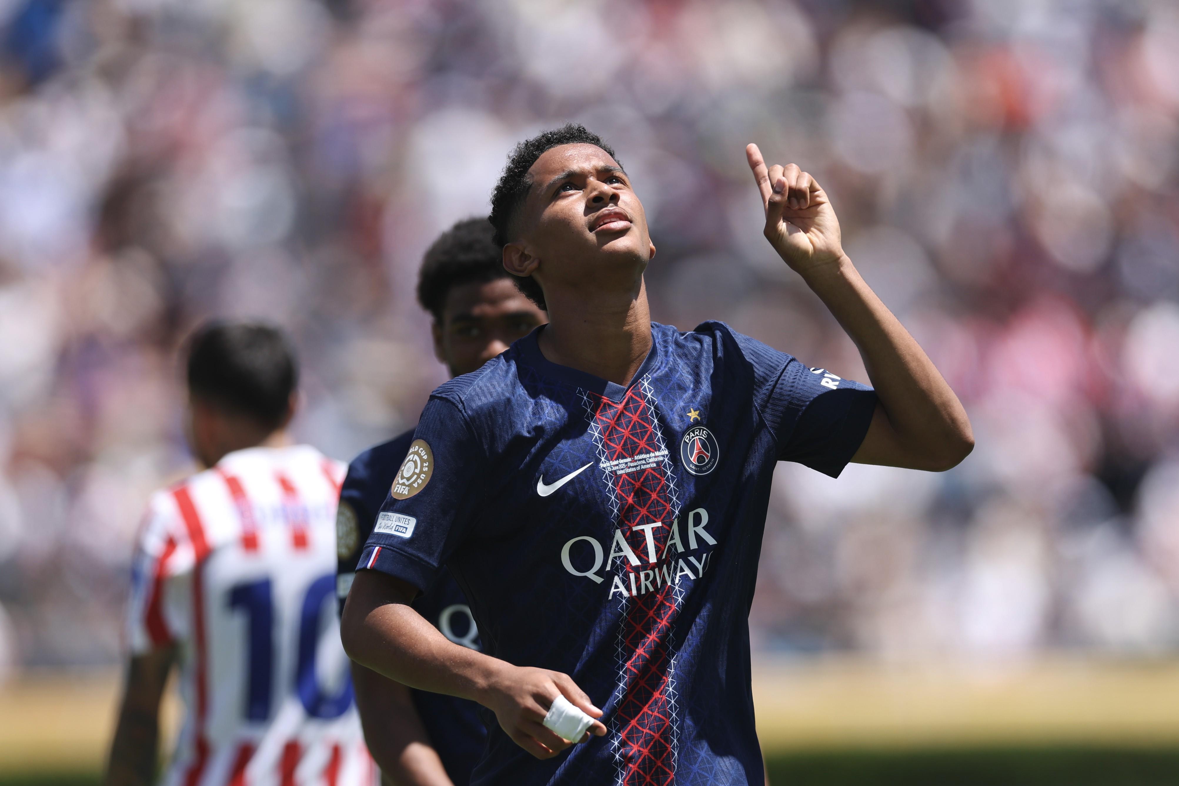 league of legends-马德里竞技发布备战花絮，转会期复出首秀，欧冠任务艰巨，身体对抗强度拉满(还有谁转会皇家马德里)