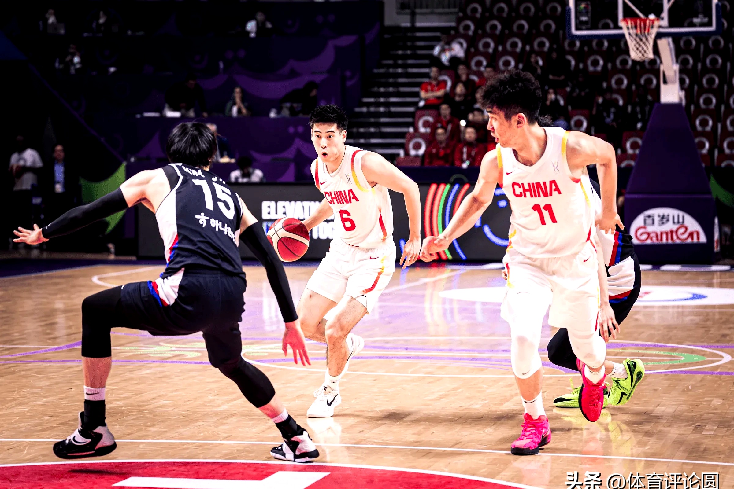 lol-赛地聚焦：CBA季后赛集结日热度飙升，深圳男篮再遭质疑，媒体盛赞，心理建设被强调的简单介绍